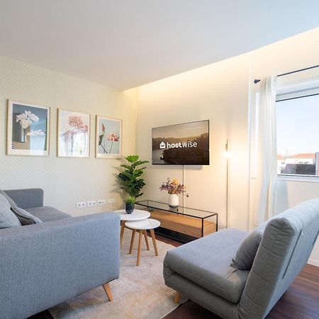 ポルトHost Wise - Restful Minimalist Flat - Balconyアパートメント エクステリア 写真
